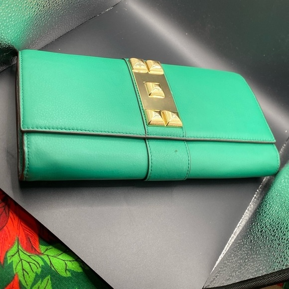 NWOT Vince Camuto Clutch  - Picture 1 of 16